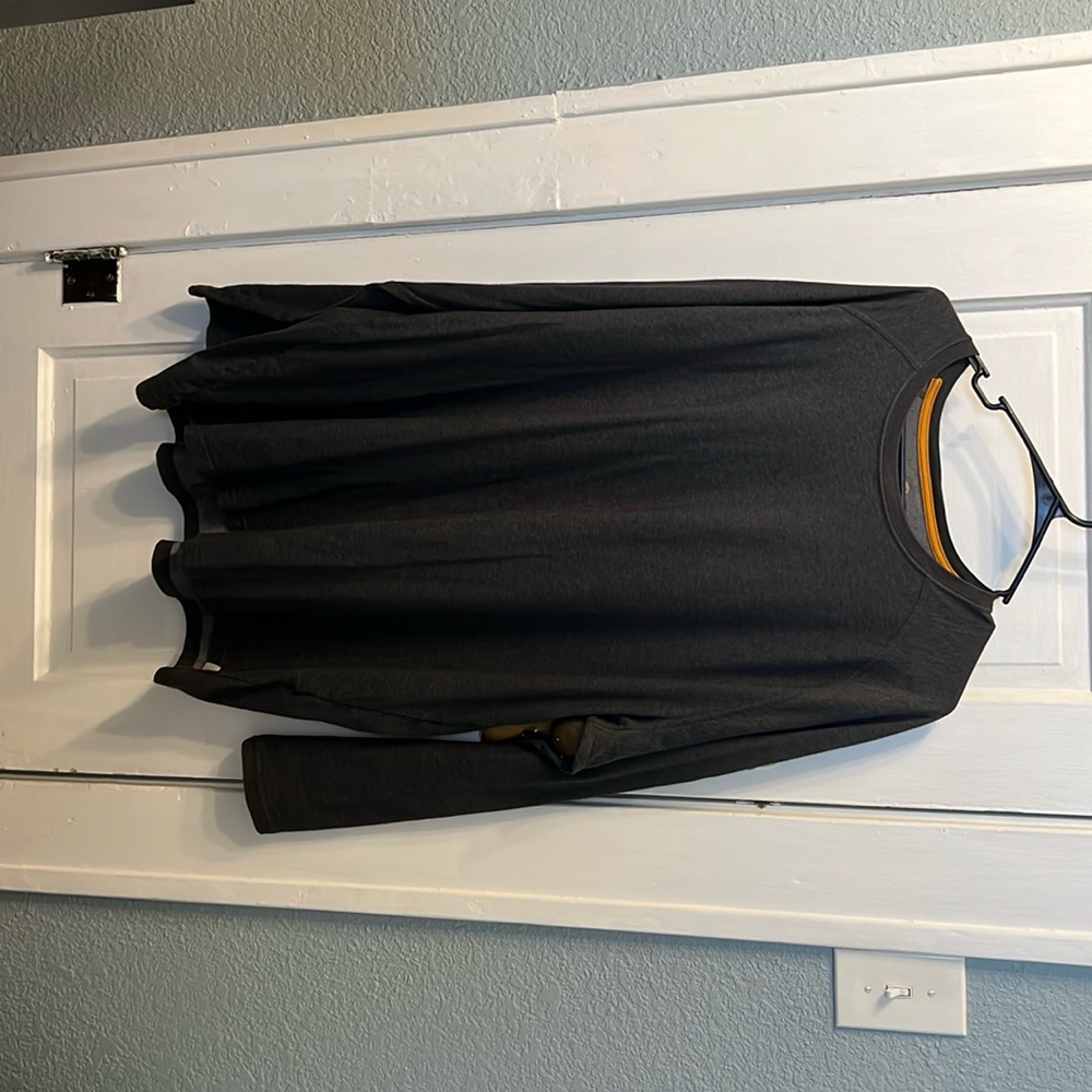 Carhartt relaxed fit long sleeve. Size 3XL.